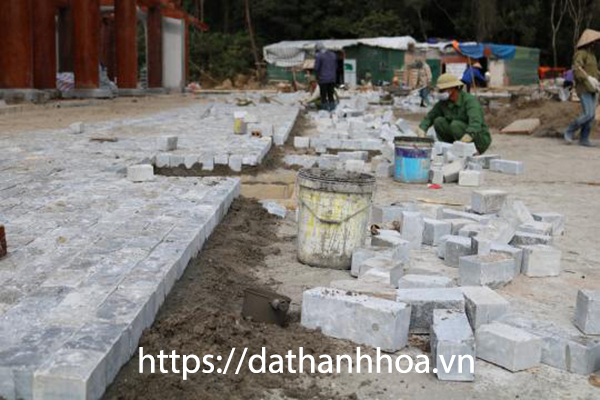 dịch vụ thi công đá lát trọn gói - Hoan Liên.