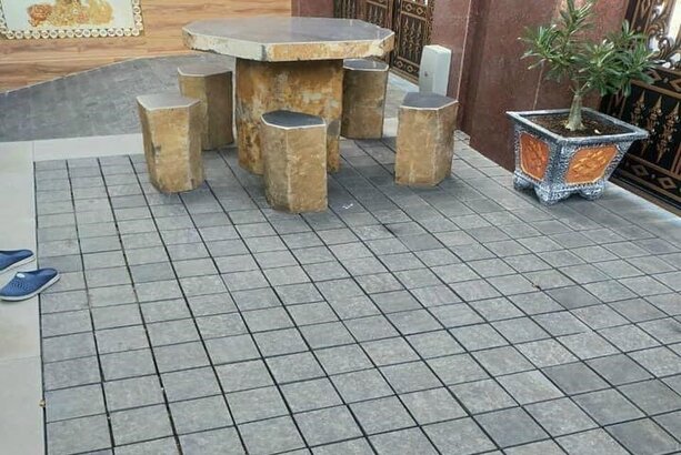 Hướng dẫn chọn kích thước đá lát sân vườn phù hợp nhất